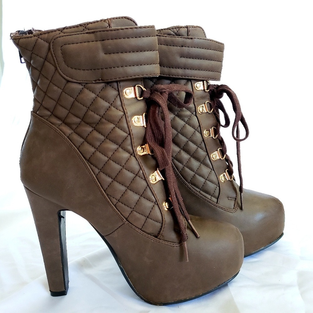 Quilted platform ankle boots
